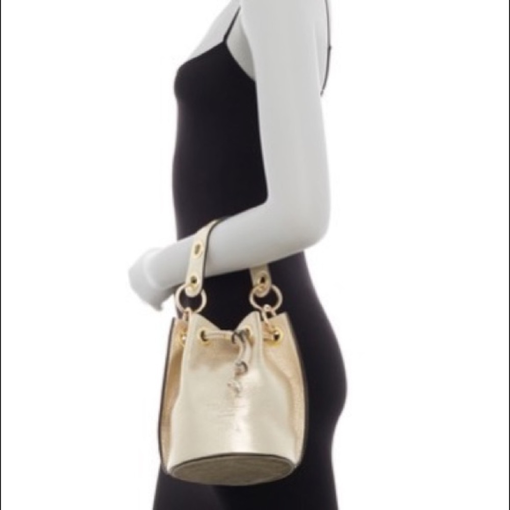 🥳🥳HP 🥳🎊🎉Persaman New York Bonfila Leather Bucket Bag NWOT